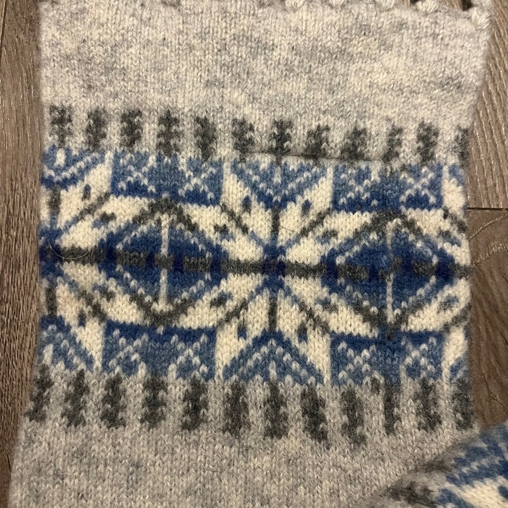 Scarf Shetland wool from Scotland Fair Isle pattern timeless greys and blue - Picture 7 of 9